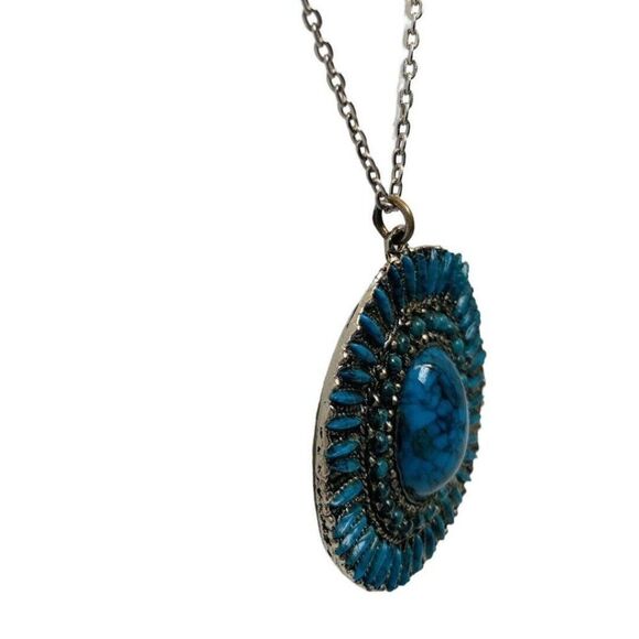 Vintage Women’s Southwestern Simulated Blue Turquoise Silver Tone Necklace 20” - Picture 6 of 7